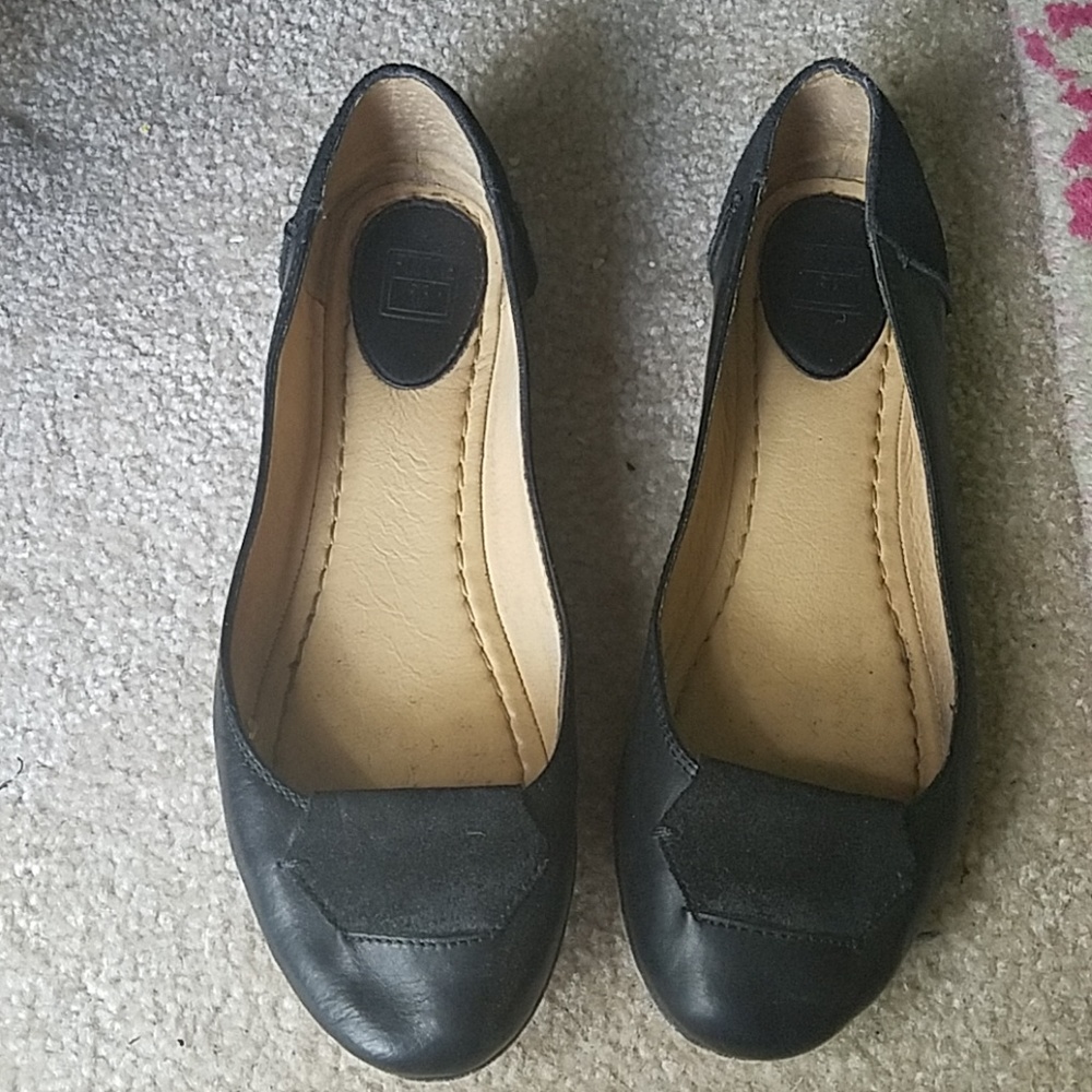 Frye Black Leather and suede flats